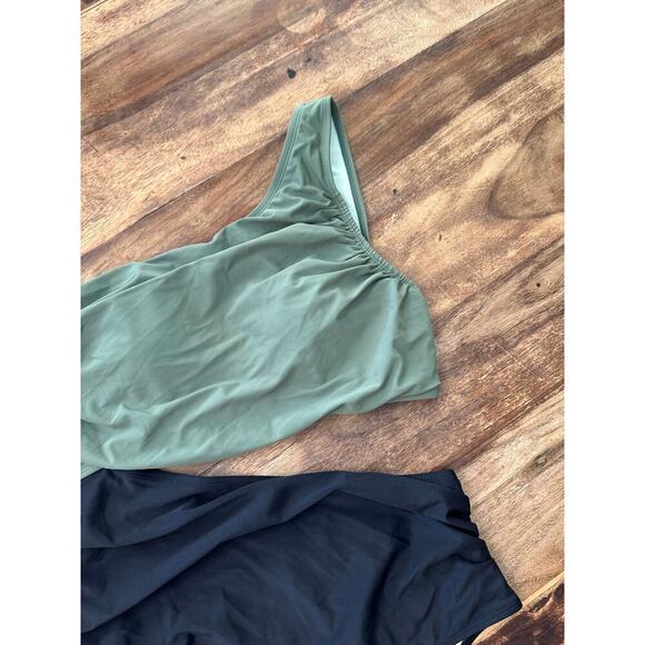 NWT Live Life On The Beach Green & Black One Shoulder One Piece Swimsuit XL - Picture 3 of 5